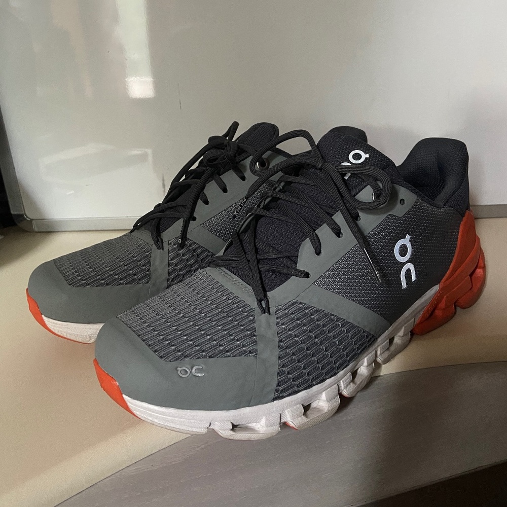 On Cloudflyer Sneakers